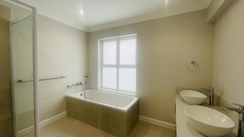 To Let 3 Bedroom Property for Rent in Plettenberg Bay Central Western Cape
